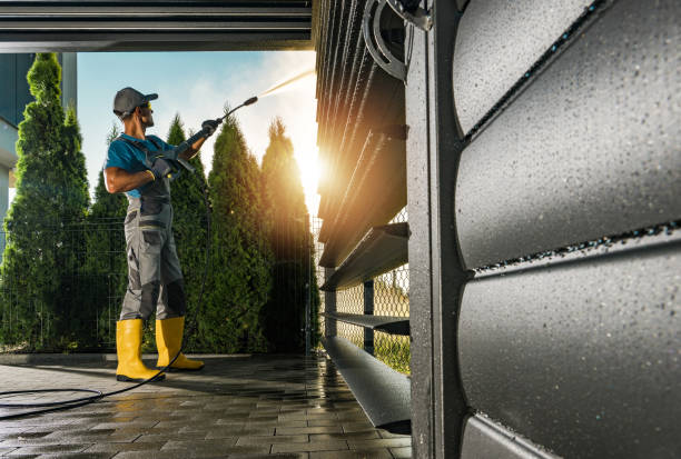 Best Commercial Pressure Washing  in Bristol, CT