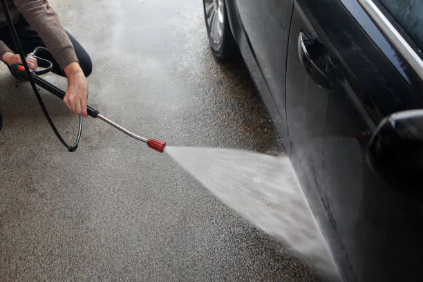 Best Concrete Pressure Washing  in Bristol, CT